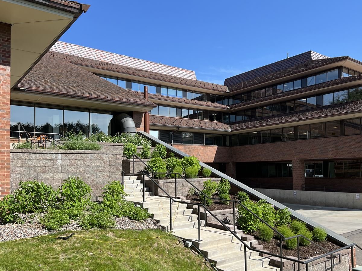The Cargill headquarters building, a multi-storey office with banks of clean glass on every floor